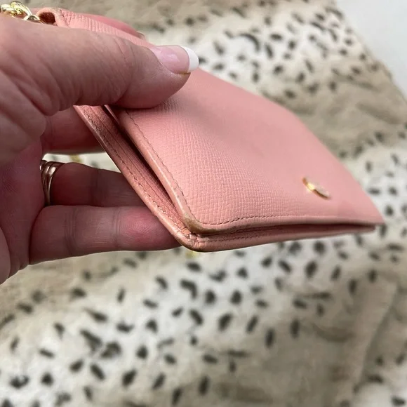 CHANEL Pink Wallet - Picture 5 of 12